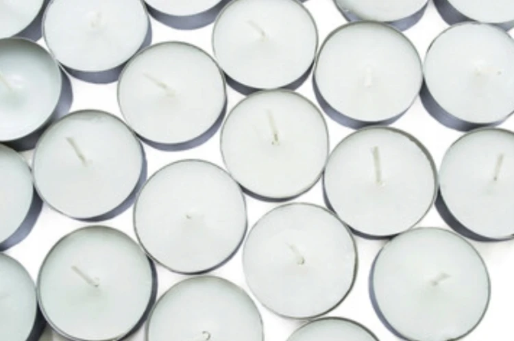 TEALIGHTY BEZZAPACHOWE PODGRZEWACZE ŚWIECZKI ŚWIECE TEALIGHT 8H 50 SZTUK